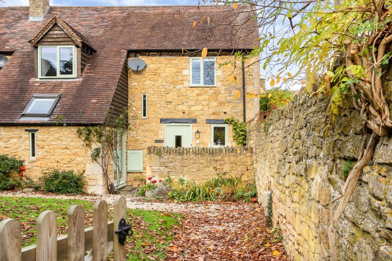 Granary Cottage - Luxury Barn Conversion Weston Subedge Екстериор снимка