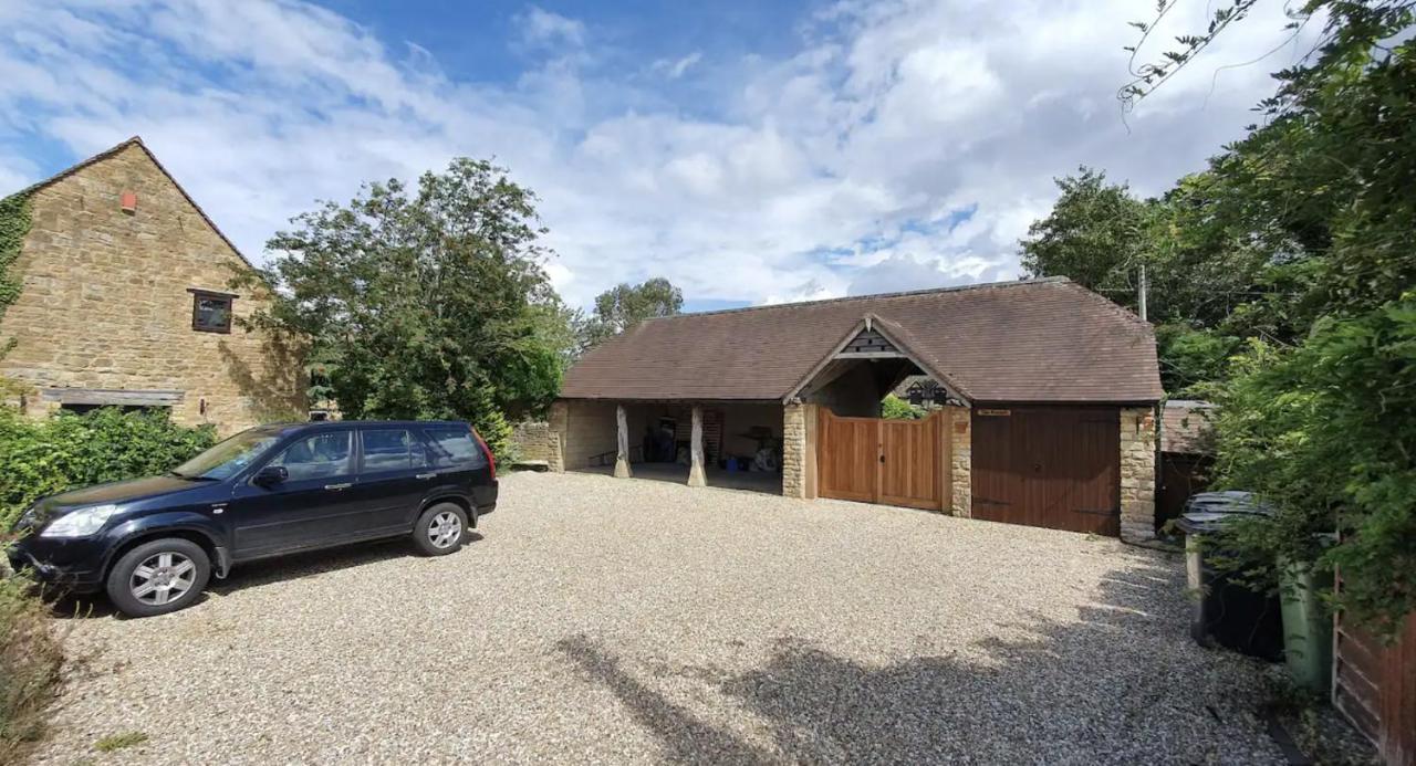 Granary Cottage - Luxury Barn Conversion Weston Subedge Екстериор снимка